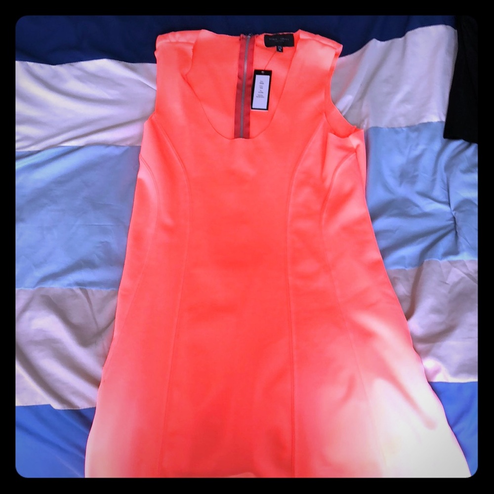 Neon dress 😍